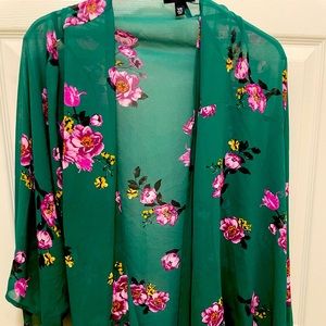 Torrid Size 1/2 Kimono